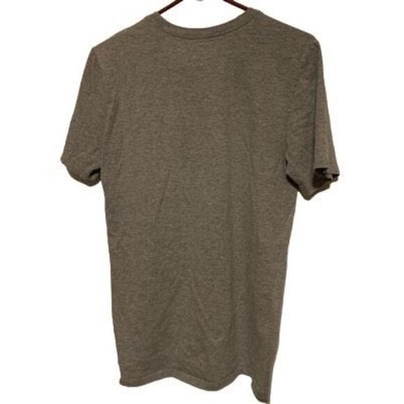 Michigan Basketball Size Medium The Nike Tee Athletic Cut T-Shirt - Picture 4 of 4